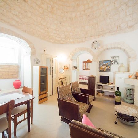 Trulli Girasoli E Viole Βίλα Cocolicchio Δωμάτιο φωτογραφία